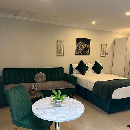Luxury Studio Apartment Harrow on the Hill Экстерьер фото