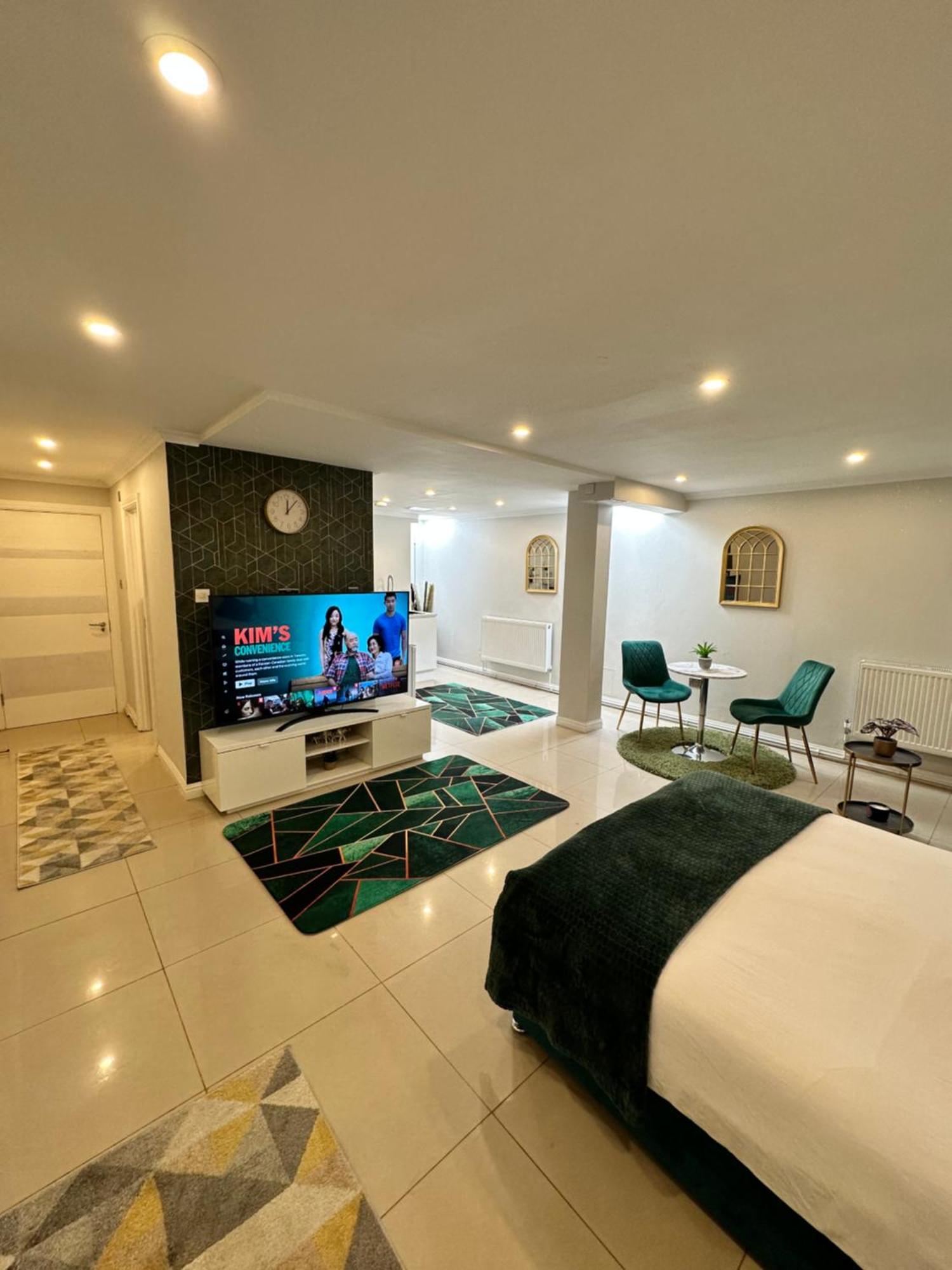Luxury Studio Apartment Harrow on the Hill Экстерьер фото