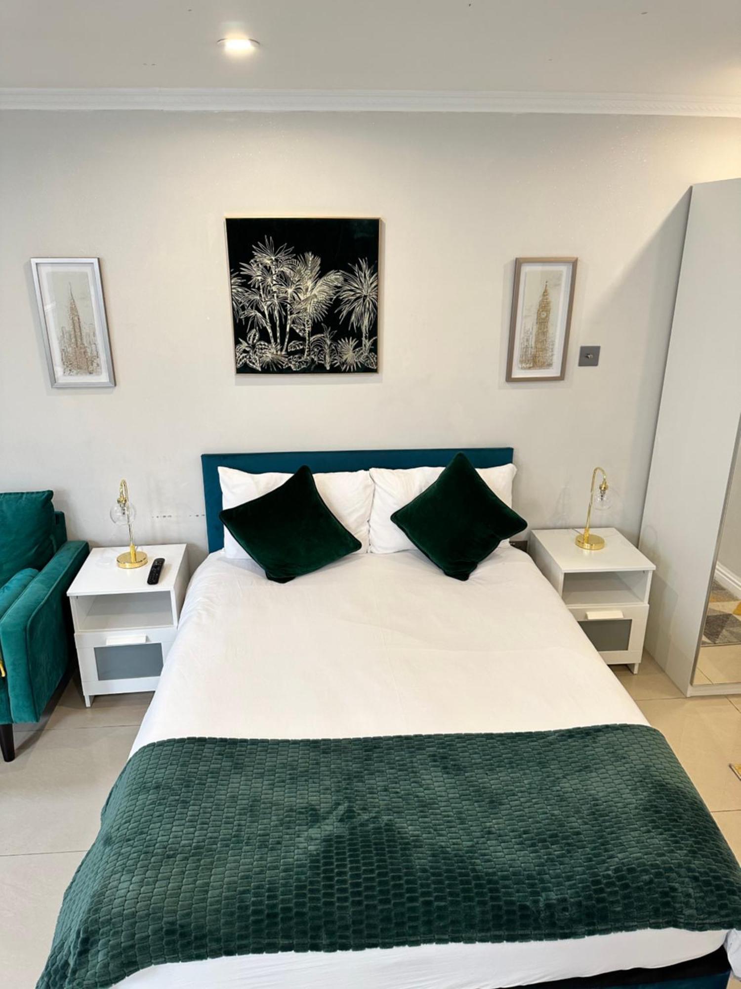 Luxury Studio Apartment Harrow on the Hill Экстерьер фото