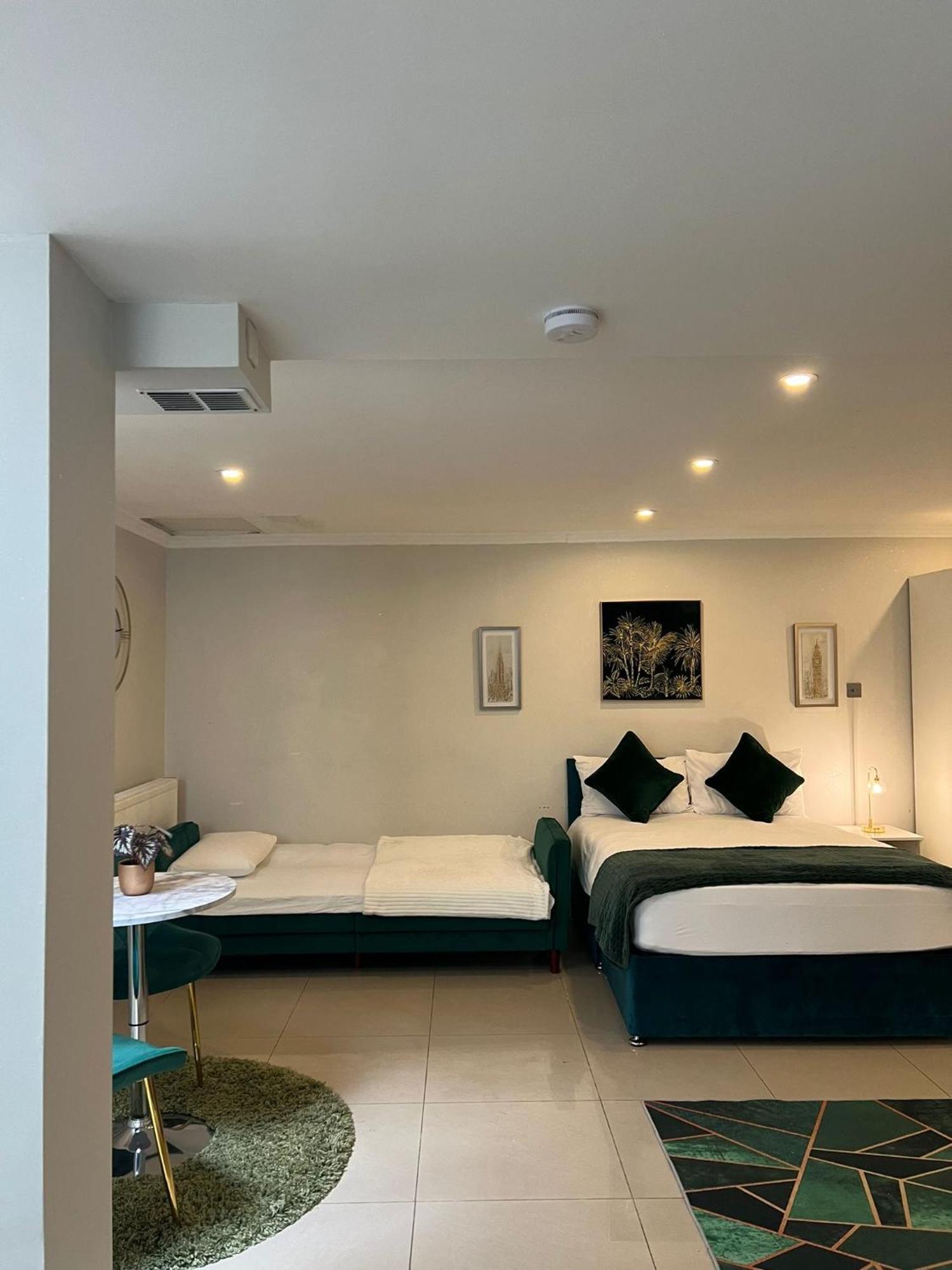 Luxury Studio Apartment Harrow on the Hill Экстерьер фото